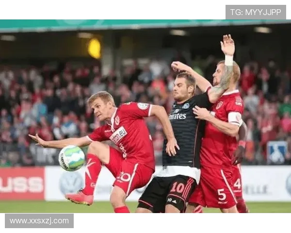 周一011汉堡主场迎战科隆双方争夺关键三分激战在即