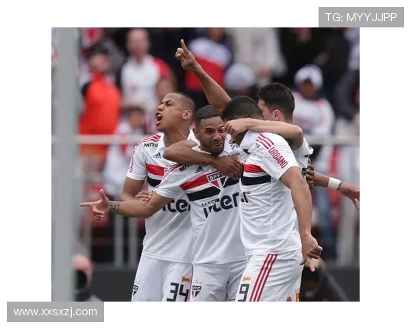 圣保罗与巴竞技比赛前瞻分析及双方近期状态对比探讨